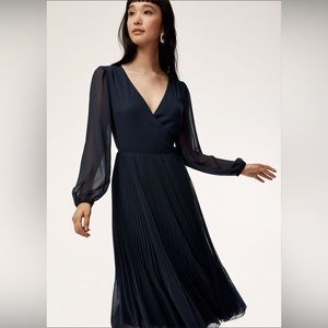 Aritzia Wilfred Beaune Pleated Midi Dress, Size L